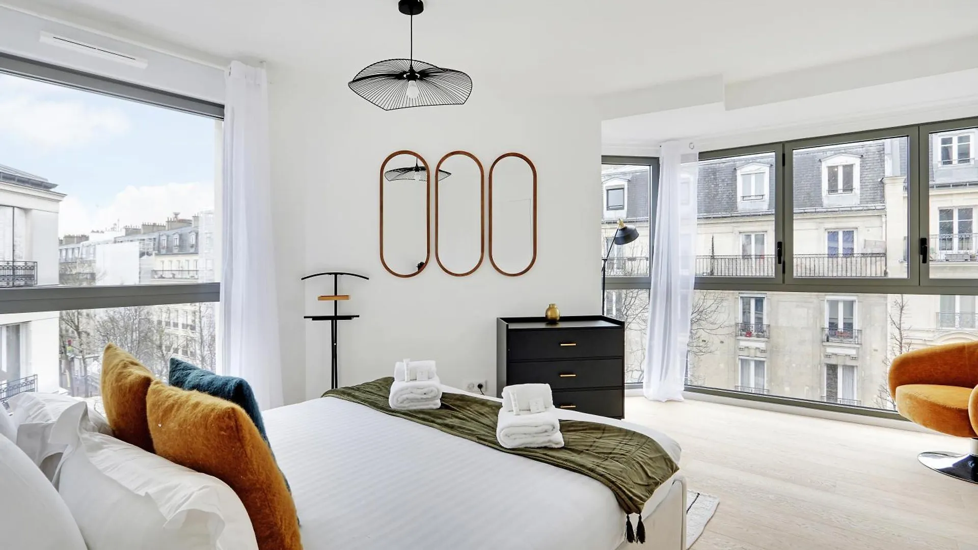 Pick A Flat's In Montmartre - Rue Ordener