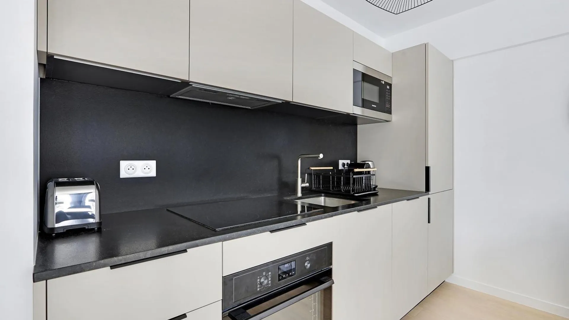 Apartament Pick A Flat's In Montmartre - Rue Ordener Paryż