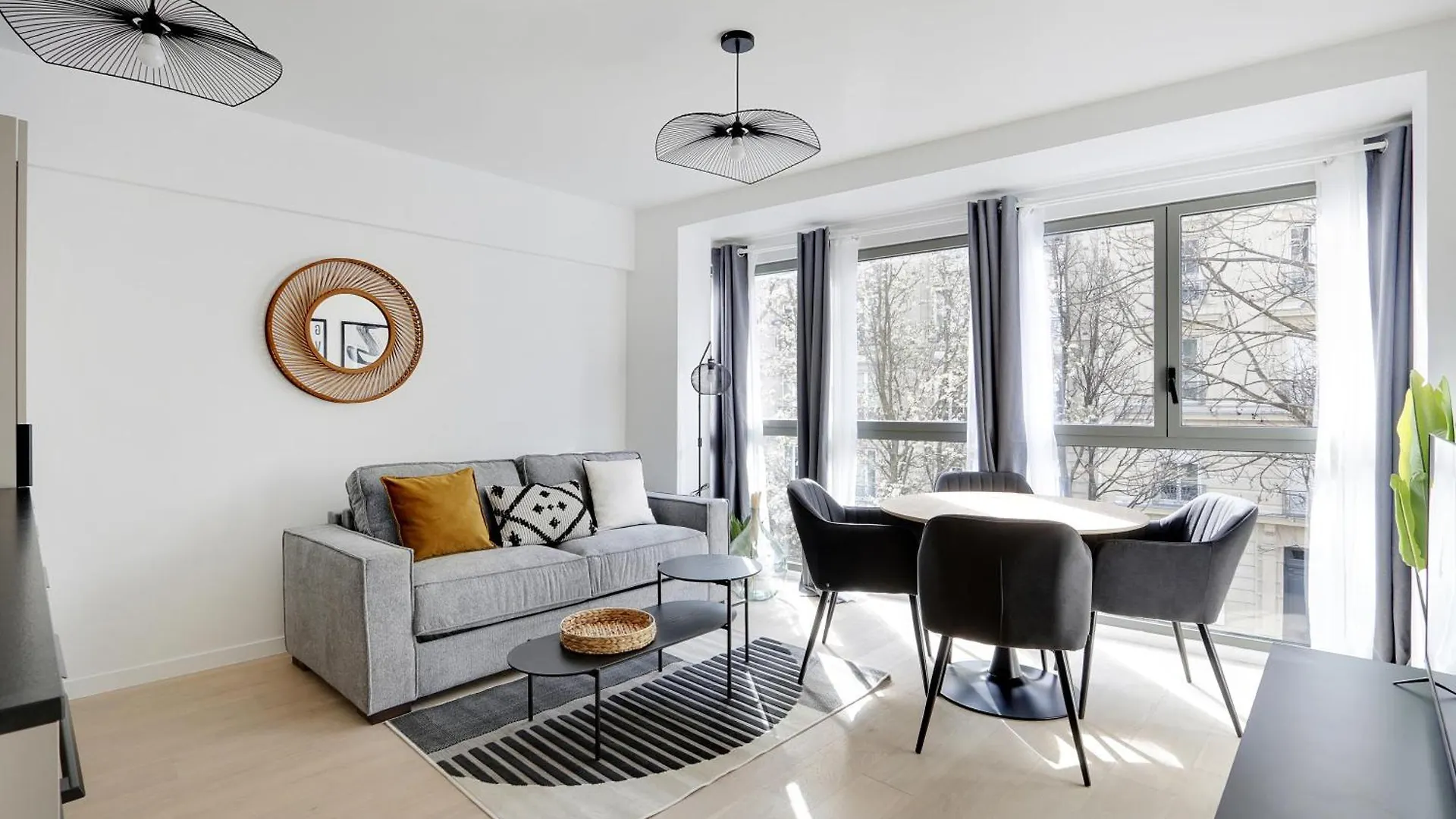 Pick A Flat's In Montmartre - Rue Ordener