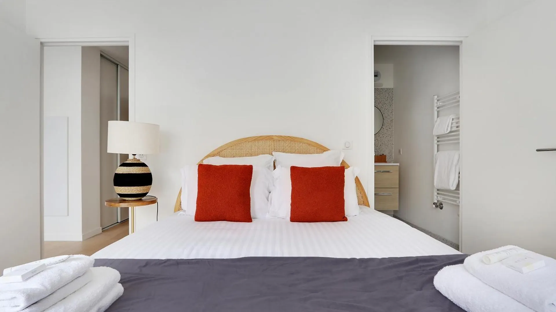 Pick A Flat's In Montmartre - Rue Ordener * Paris